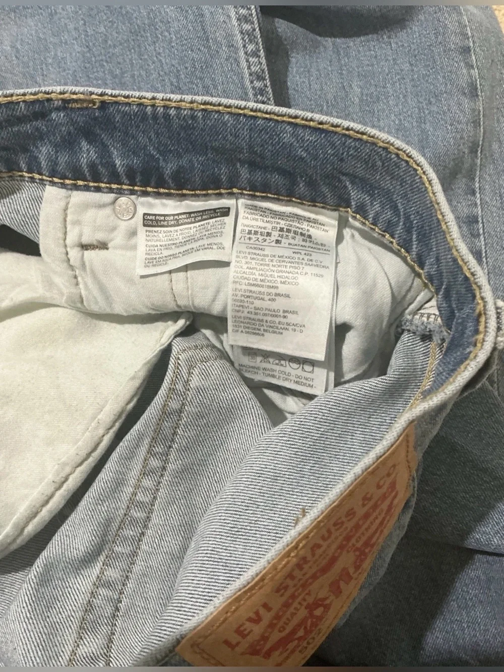 Size 34 x 32 - Levi & Strauss Levi’s 502 Light Wash Denim Taper Jeans